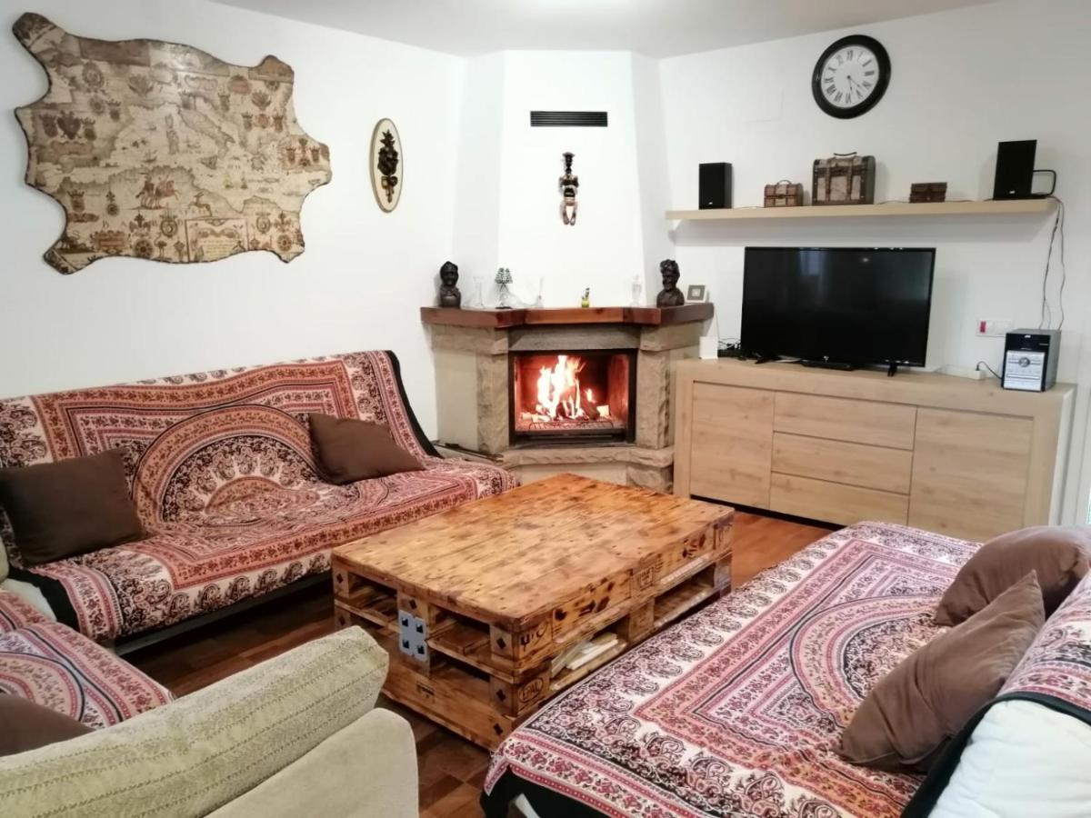 Holiday Home Cardona 滨海略雷特 外观 照片