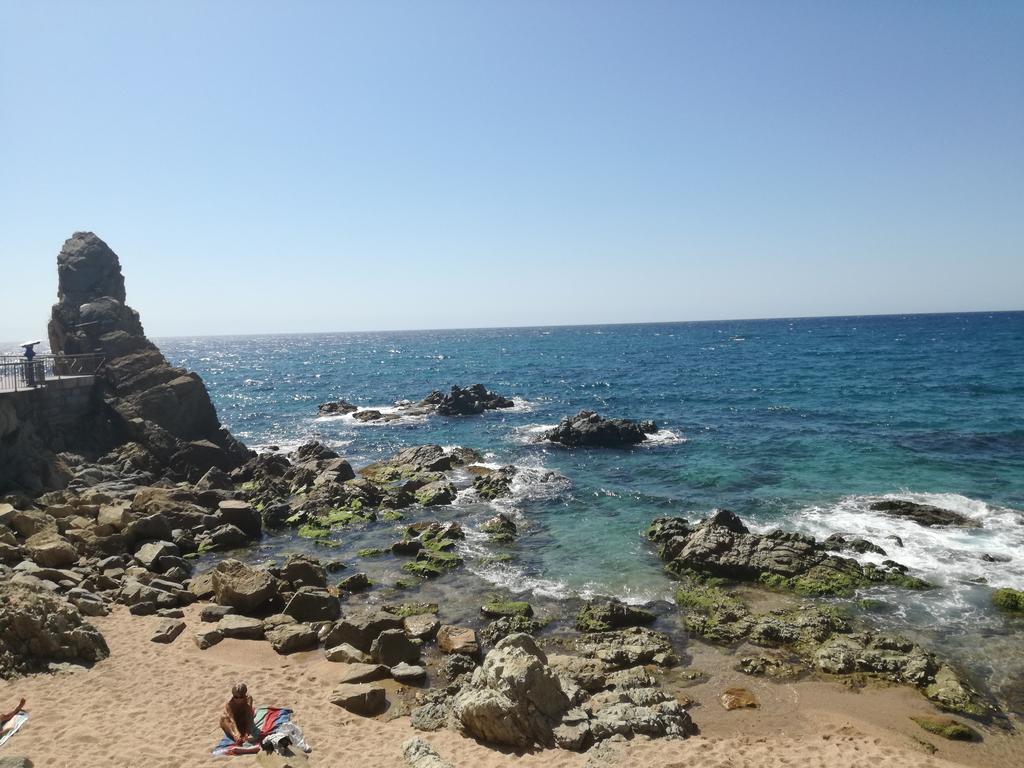 Holiday Home Cardona 滨海略雷特 外观 照片